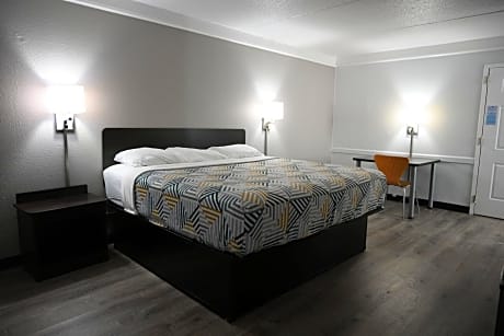 King Room - Non-Smoking