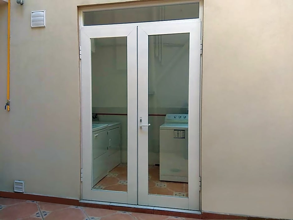 CASA DONCELES PREMIUM PENTHOUSE, Prime Location, Super Spacious!!