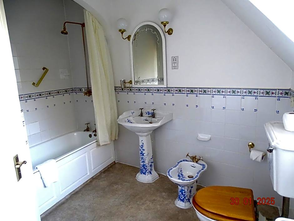 Donington Manor Hotel