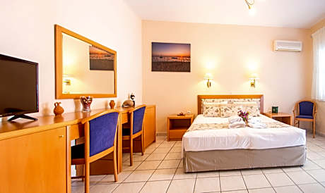 Interconnected Family Apartment with Terrace