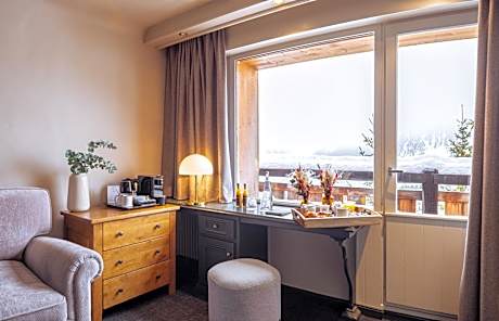 Junior Suite with Balcony
