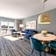 Jamaica Bay Inn Marina Del Rey Tapestry Collection by Hilton
