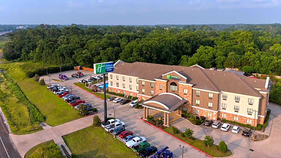 Holiday Inn Express & Suites Cleveland By IHG