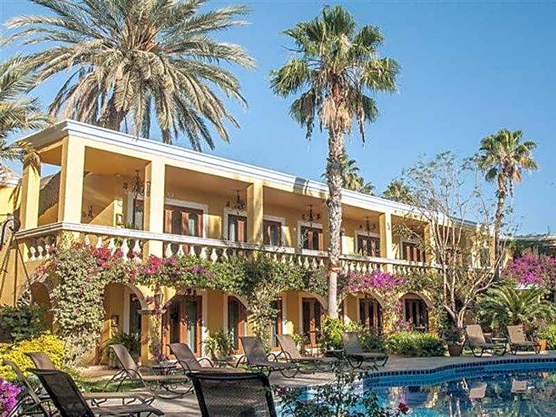 El Encanto Inn