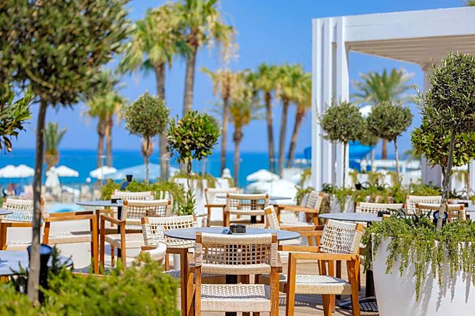 Golden Coast Beach Hotel