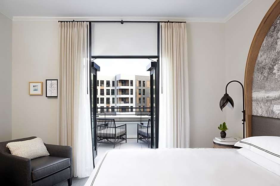 Photo 1 of 3 of Premium 1 King Bed, View, Balcony