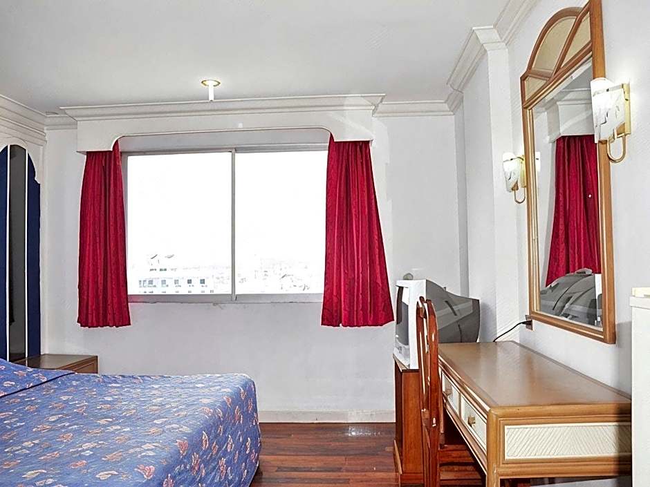 Highfive Hotel Pattaya