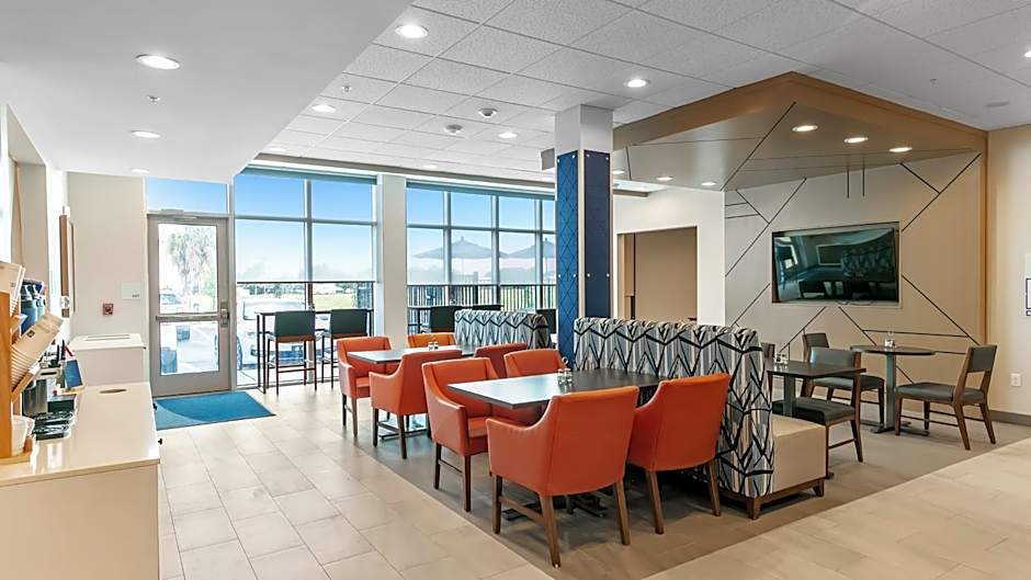 Holiday Inn Express And Suites Nokomis Sarasota South By IHG