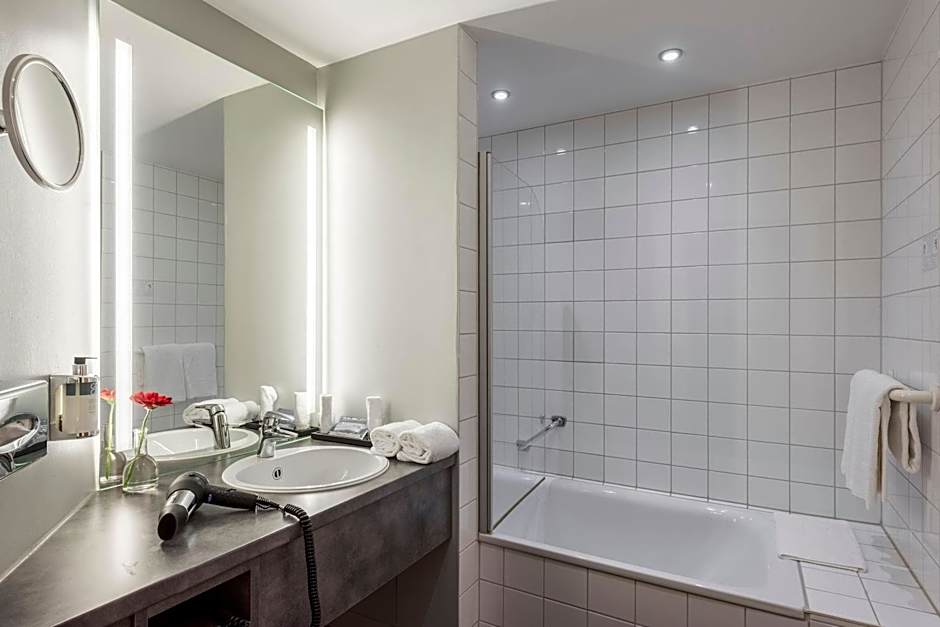 Hotel Wolfsburg Centrum Affiliated by Melia
