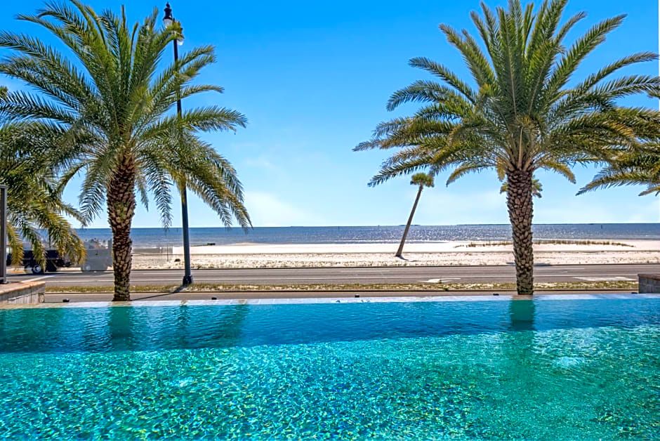 Holiday Inn Express - Gulfport Beach, an IHG Hotel