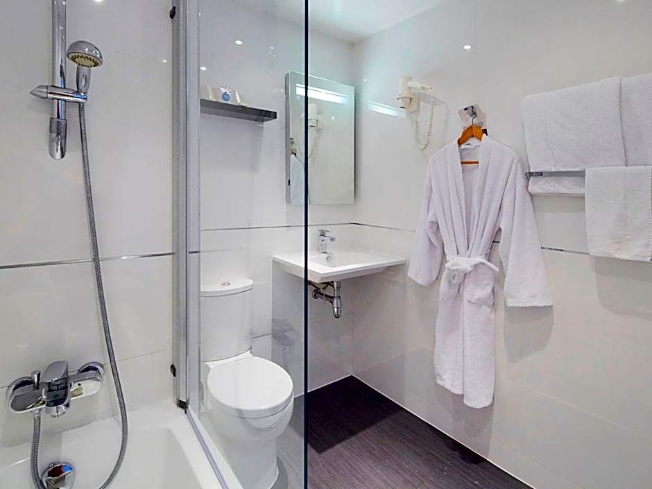 Kyriad Bezons - La Defense