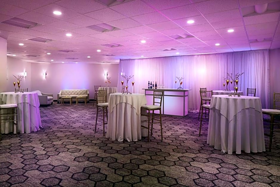 AC Hotel by Marriott Portland Lake Oswego
