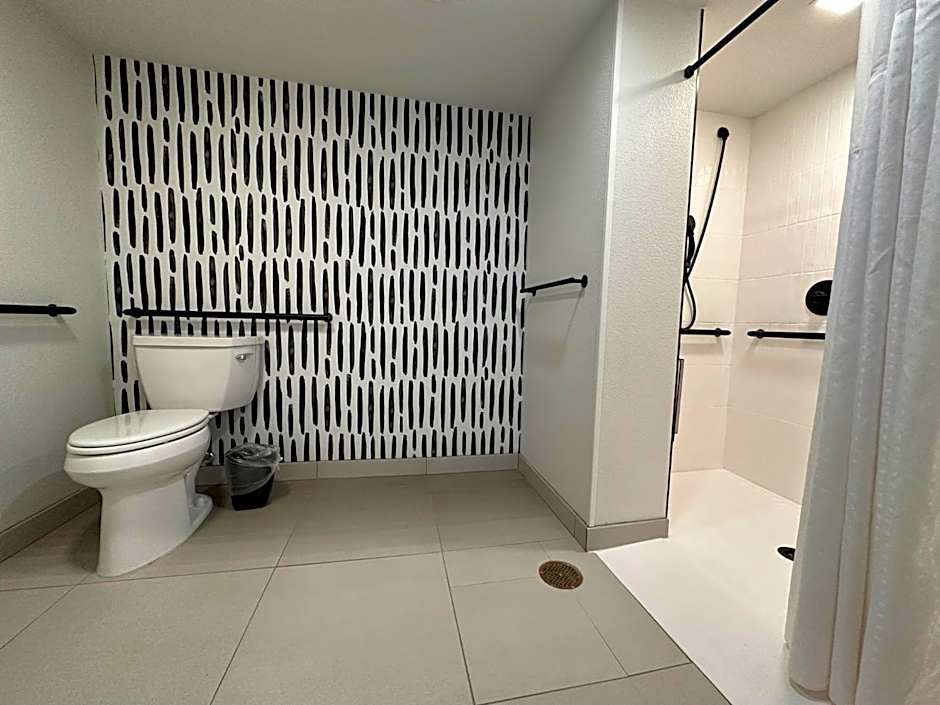 Atwell Suites Austin Airport By IHG