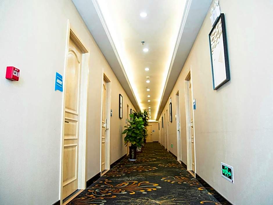 PAI Hotel Lanzhou Yantan Tianqing Park College of Arts and Sciences