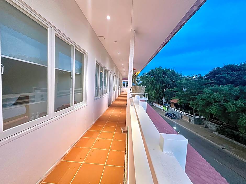 Le Huynh Mui Ne Hotel