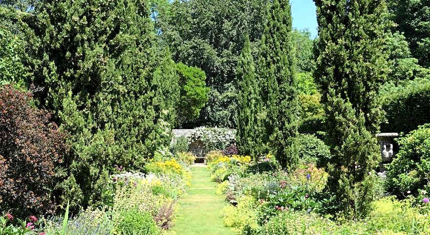 Lucknam Park, Emblems Collection