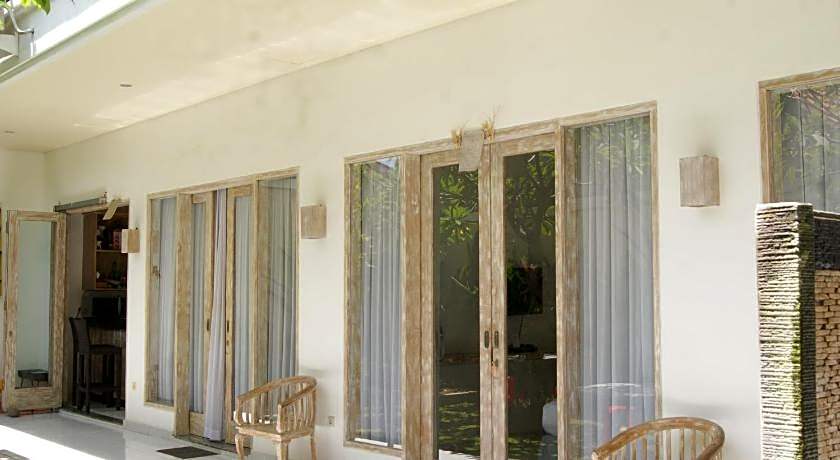 Sugiras Living Guest House