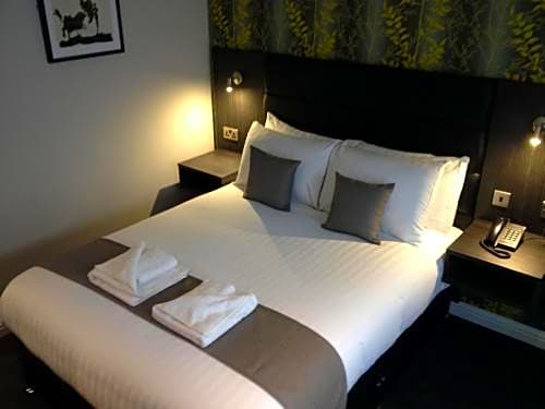 Allerton Court Hotel