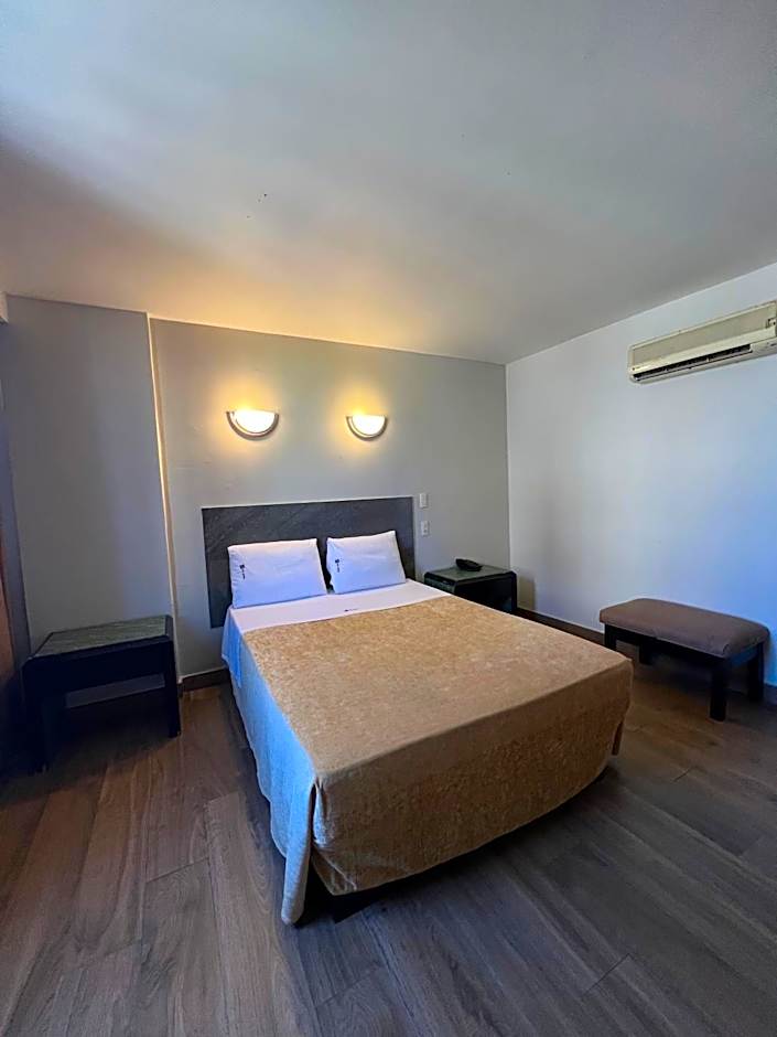 Hotel Universo