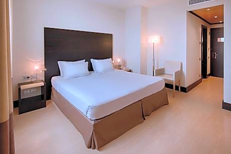 Standard Double Room with Duomo View with Extra Bed (2 Adults + 1 Child)