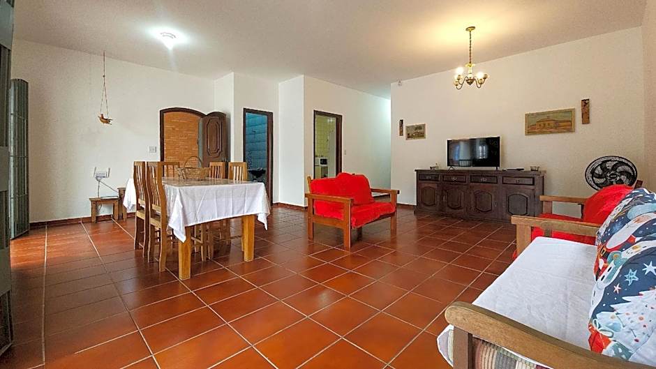 Conforto, Piscina, Churrasqueira, 300mts mar, Wi-Fi