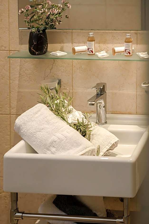 Porto Roma Seaside Studios