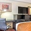 Comfort Inn & Suites LaGuardia Airport