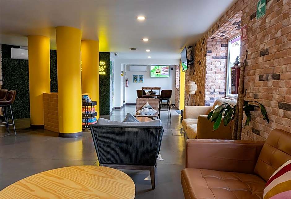 Hotel Estancias VIVE MX Cuauhtemoc, Trademark by Wyndham