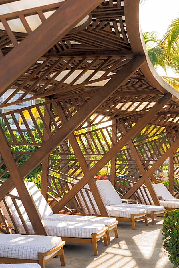 Conrad Punta de Mita