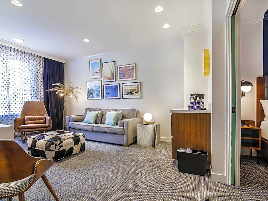 Hotel Belmont Vancouver MGallery