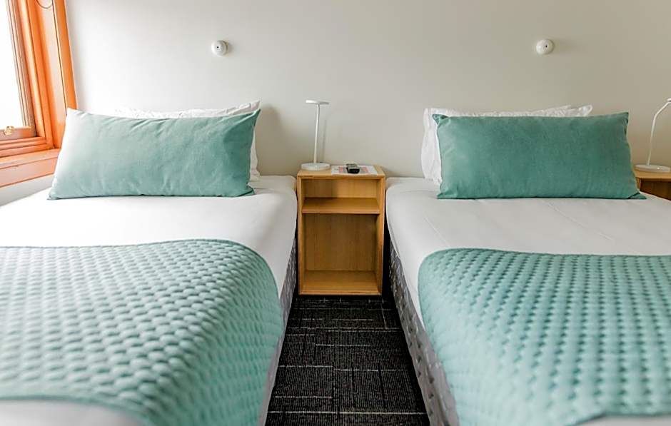 The Cambridge Hotel