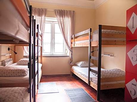6-Bed Mixed Dormitory Room