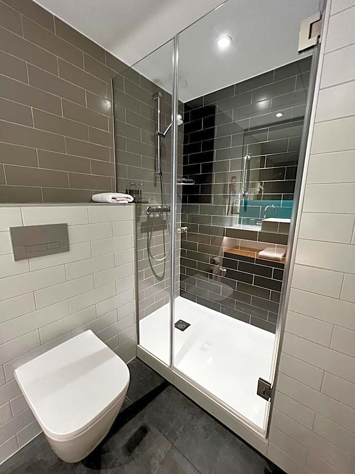 Holiday Inn Express Madrid Airport By IHG