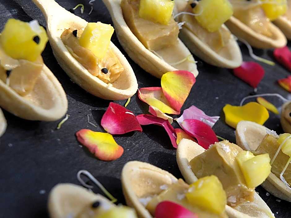 Qgat Restaurant Events & Hotel