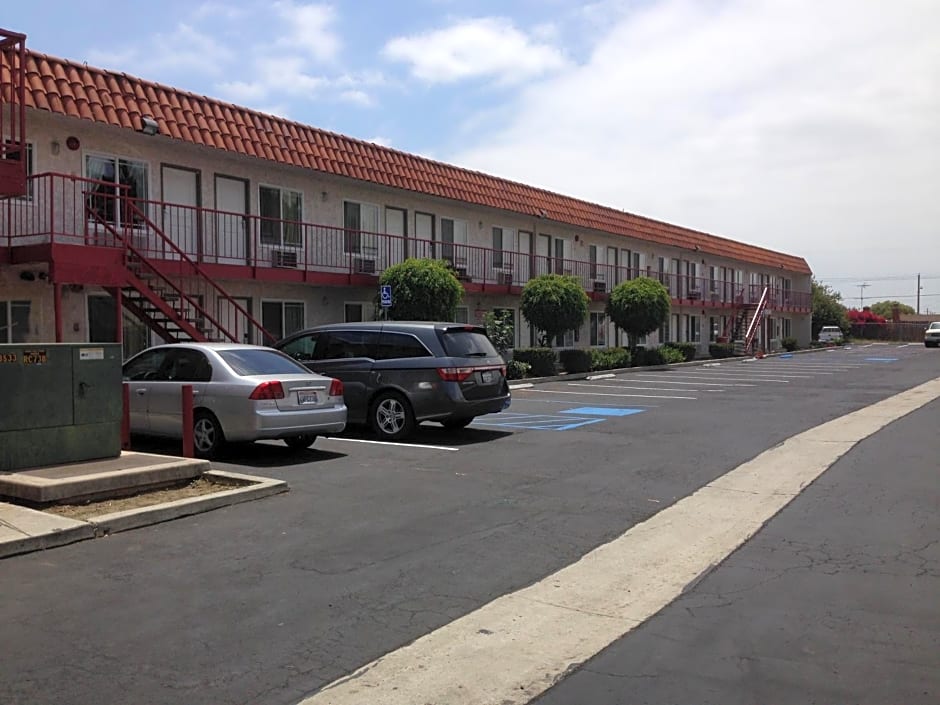 Anaheim Lodge