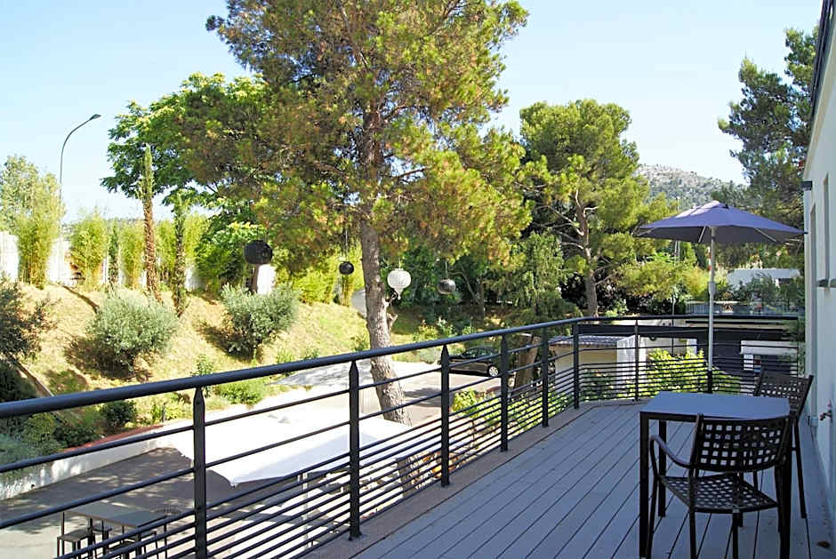 Appart' Hotel La Girafe Marseille Est - Porte d'Aubagne