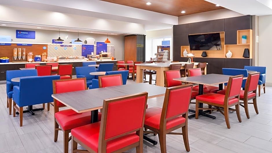 Holiday Inn Express Hotel & Suites La Place, an IHG Hotel