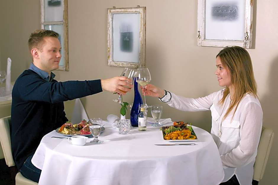 Gistihúsið - Lake Hotel Egilsstadir