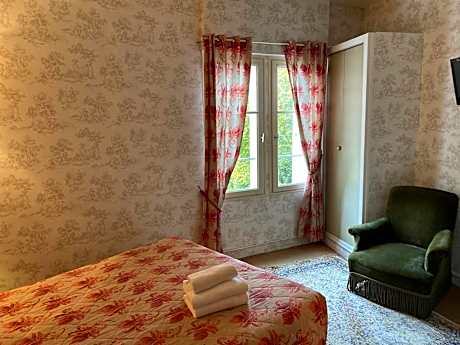 Budget Double Room (not renovated)