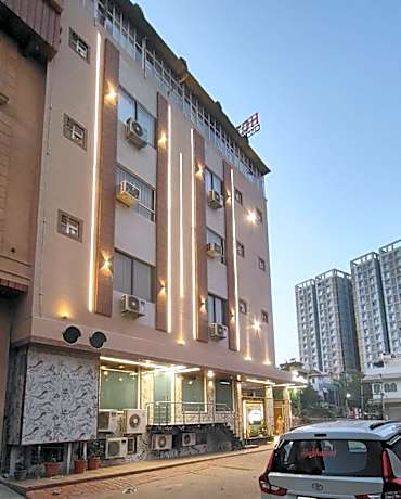 Hotel Omni Plaza