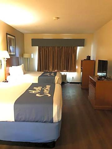 Days Inn by Wyndham Phenix City Near Fort Benning