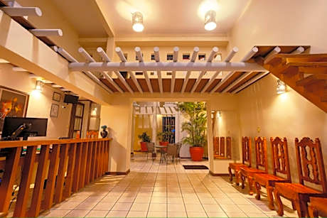 HOTEL NIUT-JA
