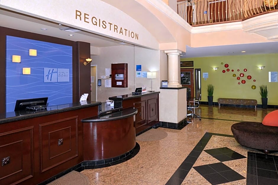 Holiday Inn Express Hotel & Suites El Centro