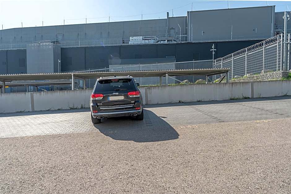 B&B HOTEL Zürich Airport