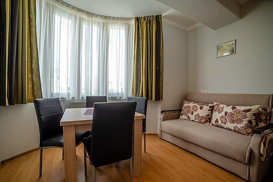 Elis Residence