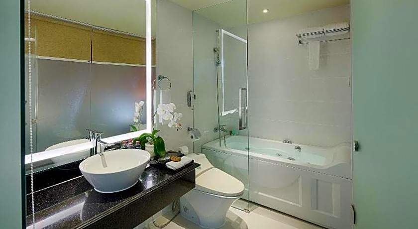 Grand Silverland Hotel – Ho Chi Minh City, 