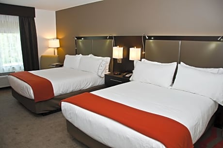 Accessible Two Queen Beds