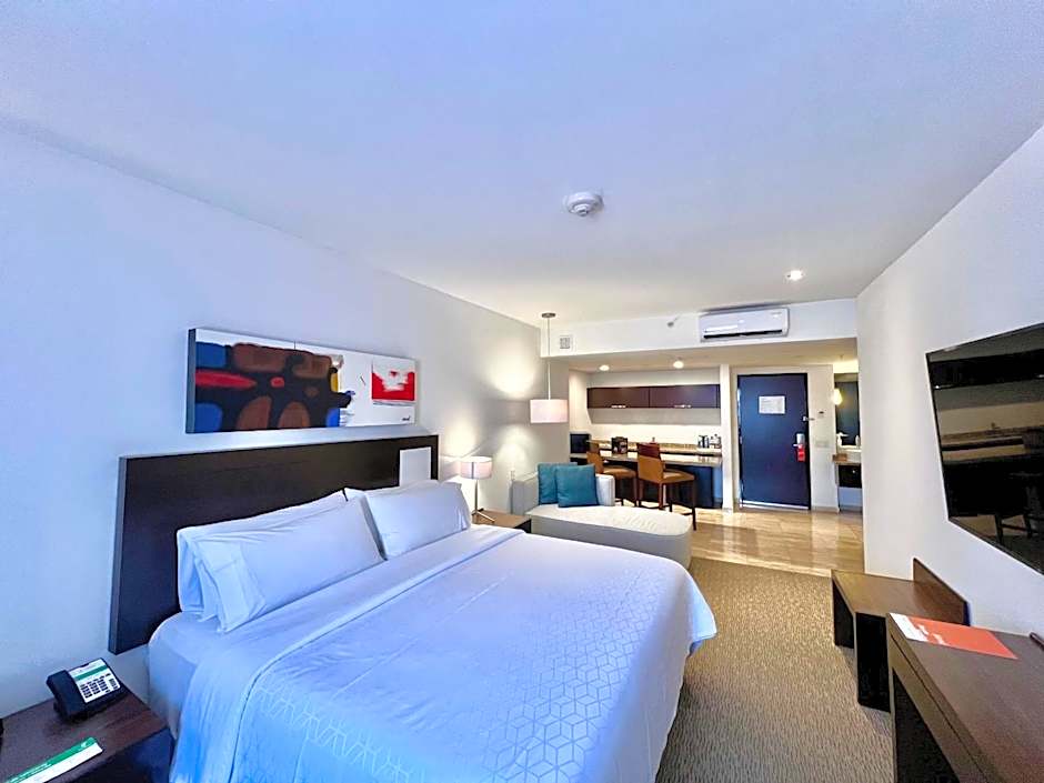 Holiday Inn Guadalajara Patria-Universidad By IHG