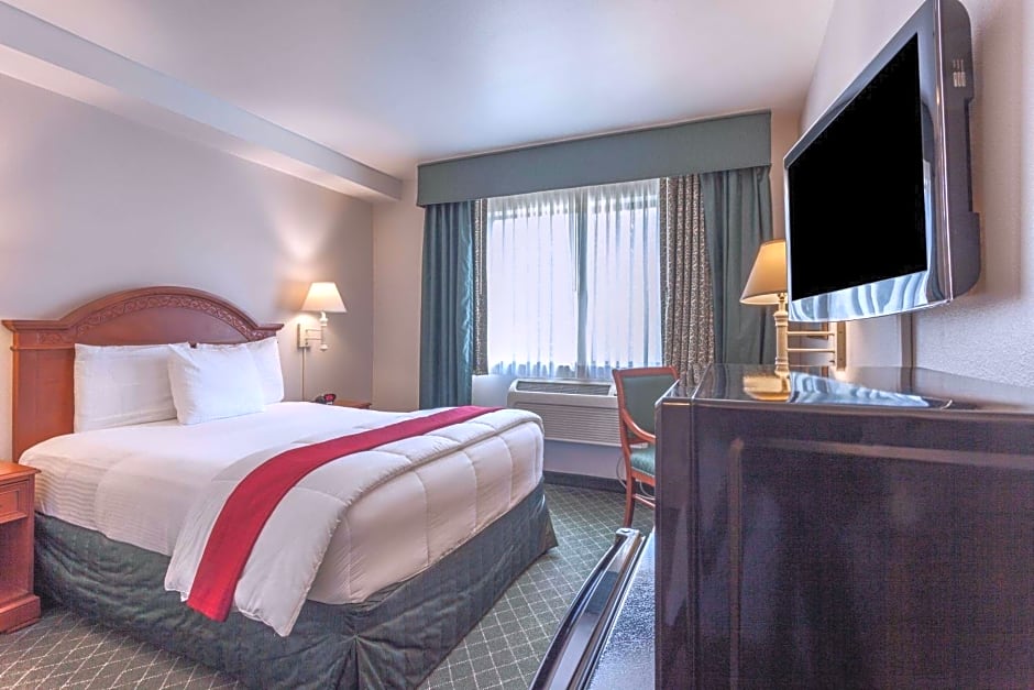 Baymont INN & Suites by Wyndham