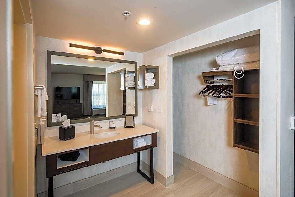 Hampton Inn By Hilton And Suites Dobson